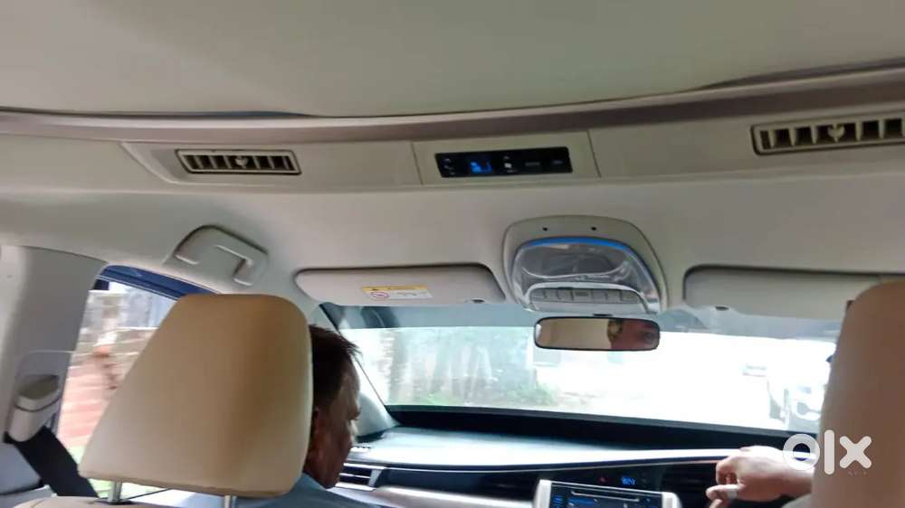Toyota Innova Crysta 2019 Diesel 180000 Km Driven