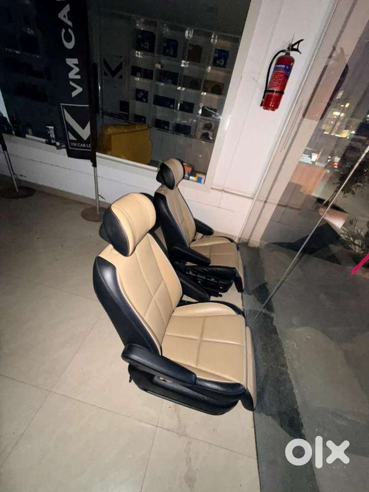 Kia Carnival Limousine With Vip Captain Lounge Seats