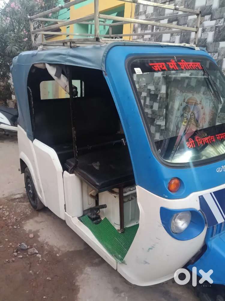 Mahindra Treo Electric Auto