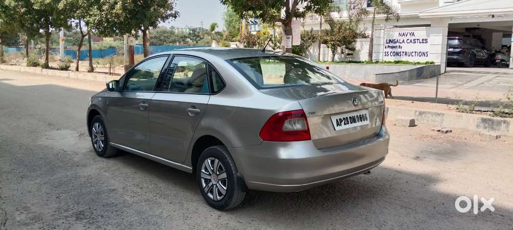Skoda Rapid 1.5 Tdi Cr Elegance Plus, 2011, Diesel