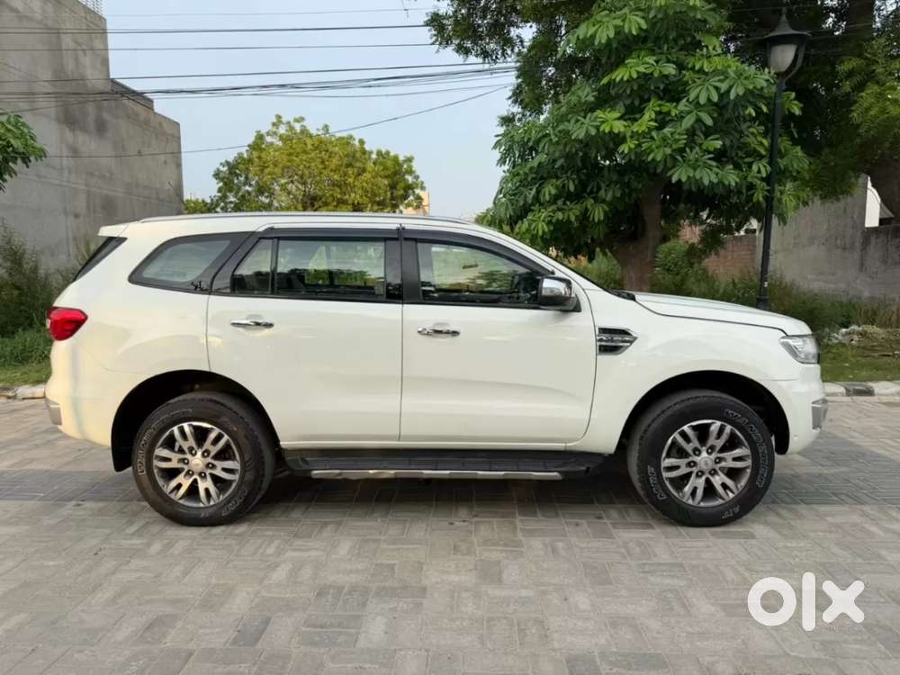 Ford Endeavour 3.2 Titanium At 4x4, 2017, Diesel
