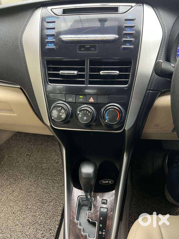 Toyota Yaris J Cvt, 2018, Petrol
