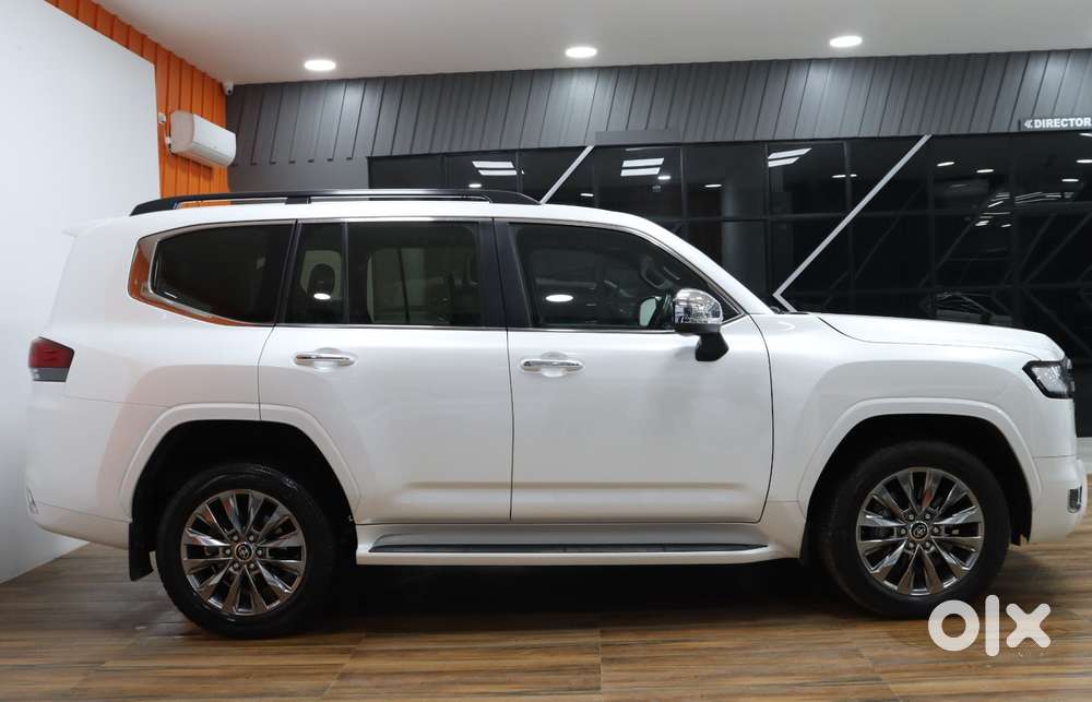 Toyota Land Cruiser 3.3 Zx Diesel, 2023