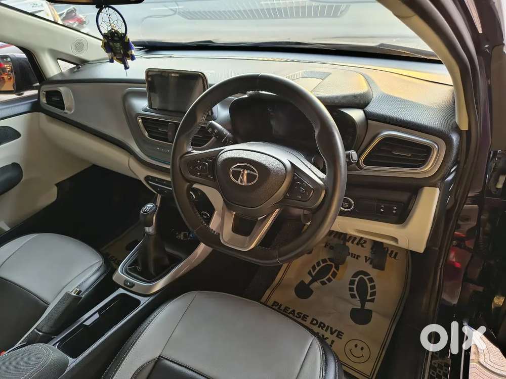 Tata Altroz 2023 Petrol Well Maintained