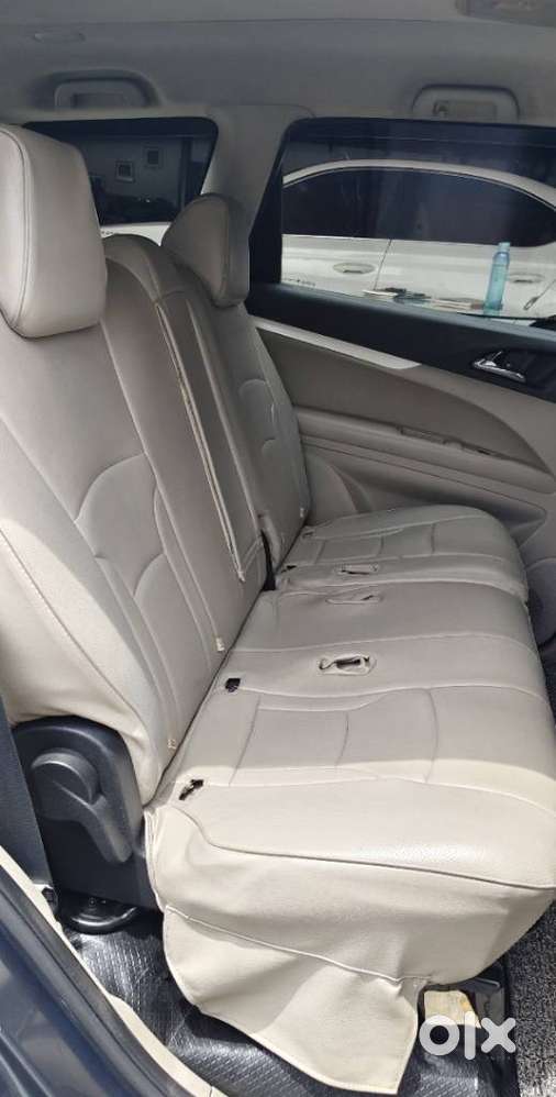 Mahindra Marazzo M6, 2019, Diesel