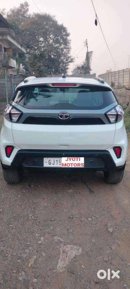 Tata Nexon 1.5 Revotorq Xza Plus Dual Tone Roof Amt, 2021, Diesel
