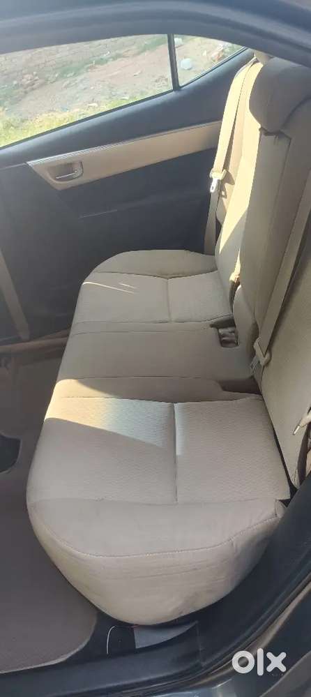 Toyota Corolla Altis 2015