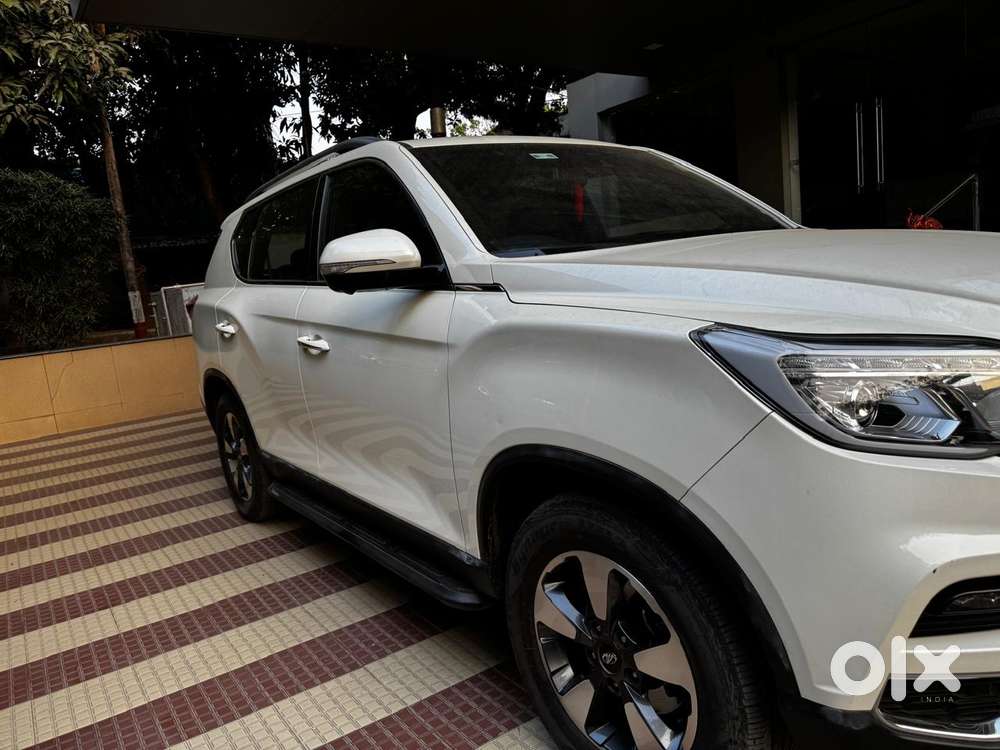 Mahindra Alturas G4 4wd At, 2019, Diesel