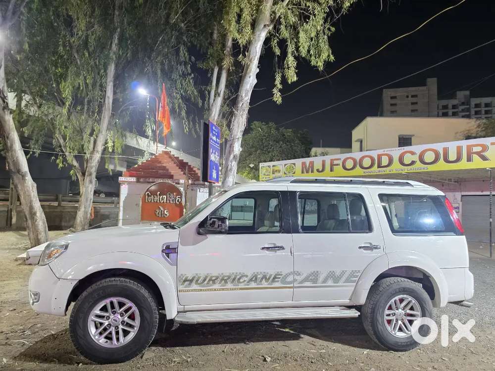 Ford Endeavour 2012 Diesel 92000 Km Driven