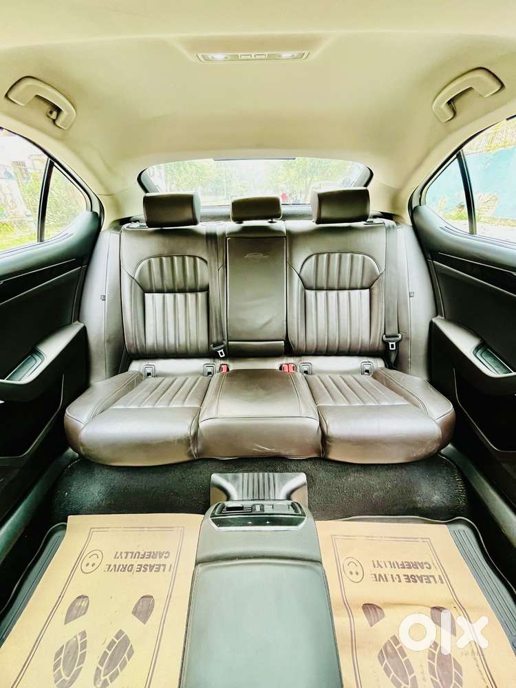 Skoda Superb L&k 2.0 Tdi At, 2019, Diesel