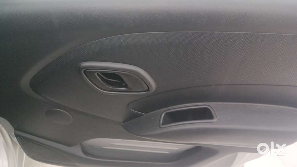 Datsun Redigo T Option, 2017, Petrol