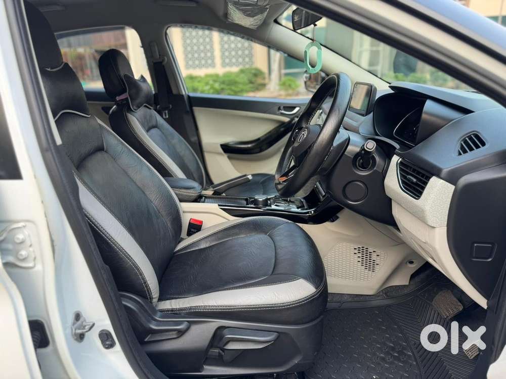 Tata Nexon 1.2 Revotron Xza Plus, 2023, Petrol