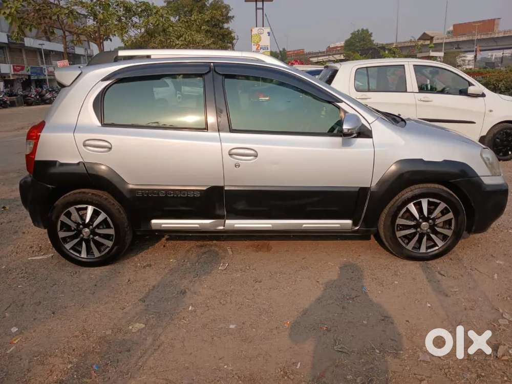 Toyota Etios Cross 2015 Diesel Well Maintained