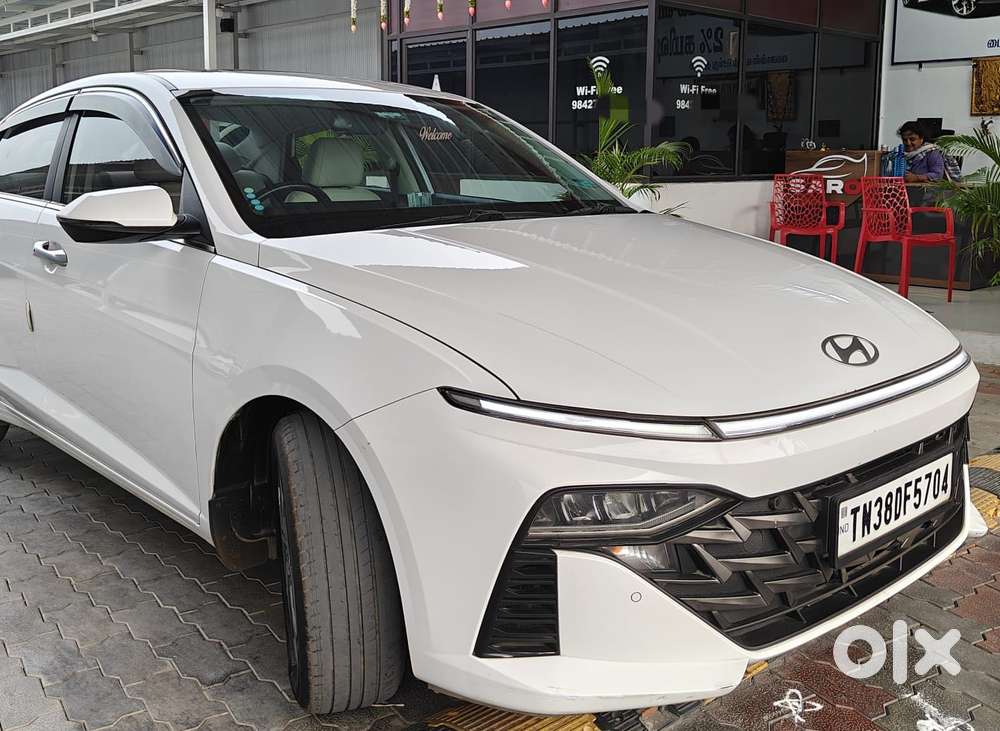 Hyundai Verna 1.5 Sx (o) Petrol Mt, 2023, Petrol
