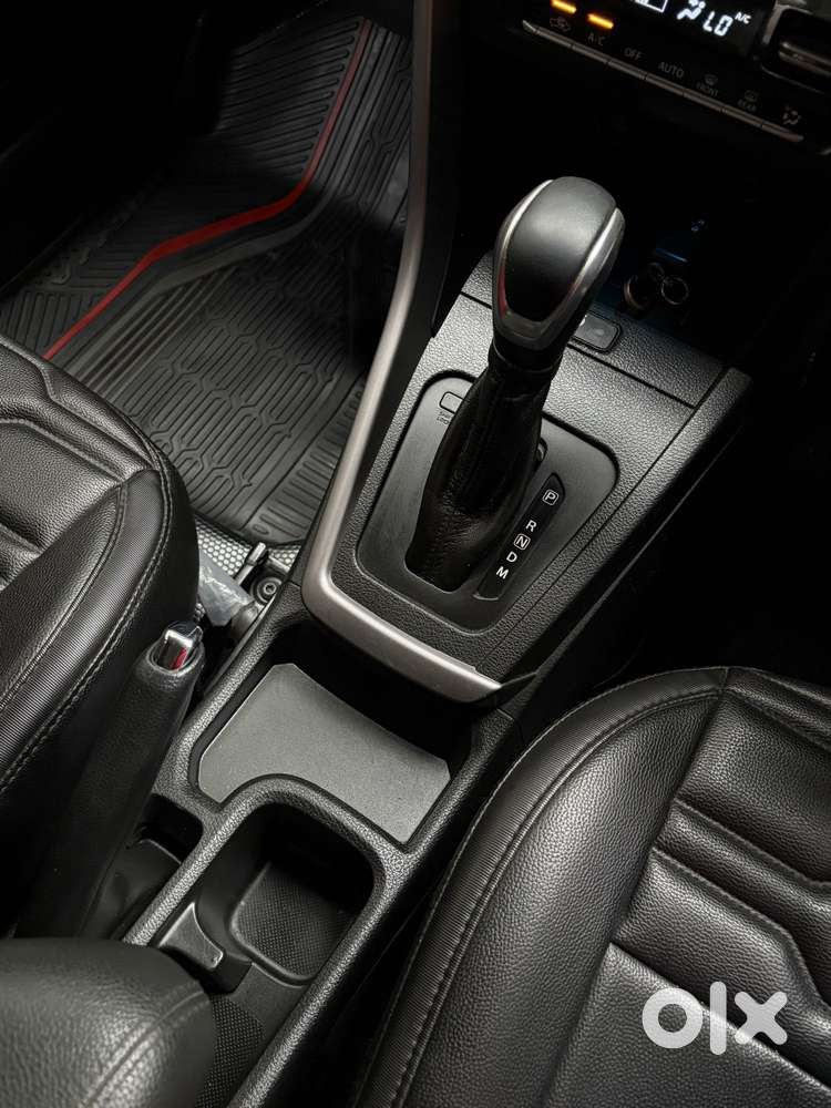 Maruti Suzuki Brezza 1.5 Zxi Plus At Smart Hybrid Dual Tone, 2022, P..