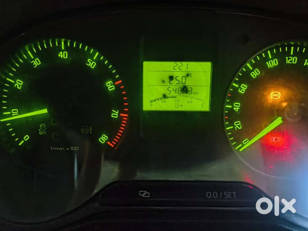 Skoda Rapid 2013 Petrol 60000 Km Driven