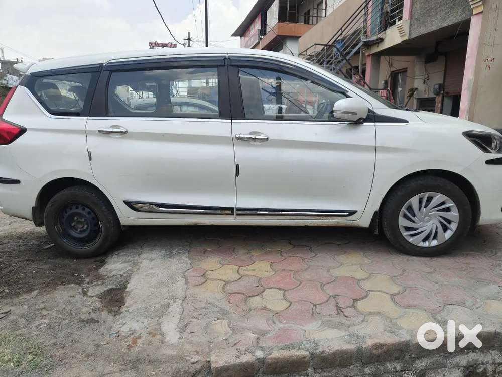 Maruti Suzuki Ertiga 2023 Petrol 95000 Km Driven