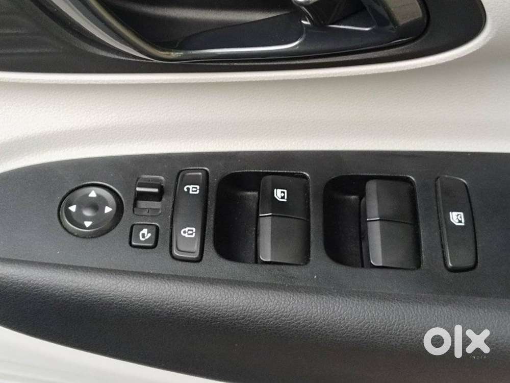 Hyundai I20 Sportz 1.2 Ivt, 2024, Petrol