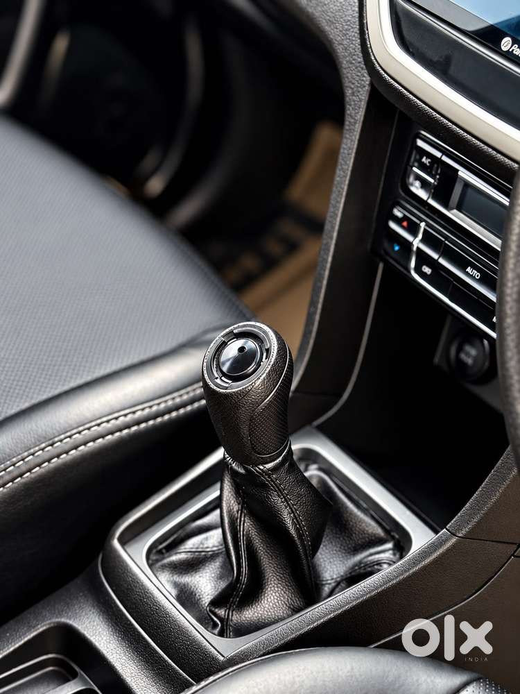 Maruti Suzuki Vitara Brezza Zdi Mt, 2022, Petrol