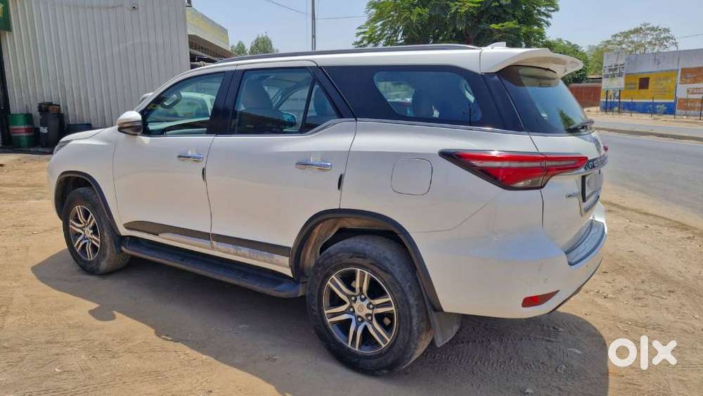 Toyota Fortuner 4x2 At 2.8 Diesel, 2022, Diesel