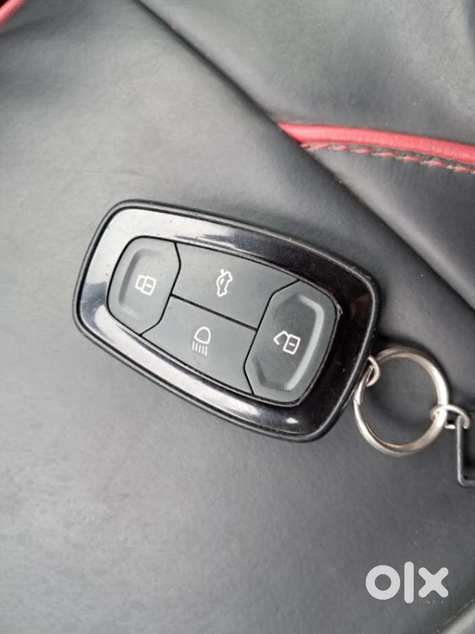 Tata Punch Creative Amt, 2022, Petrol