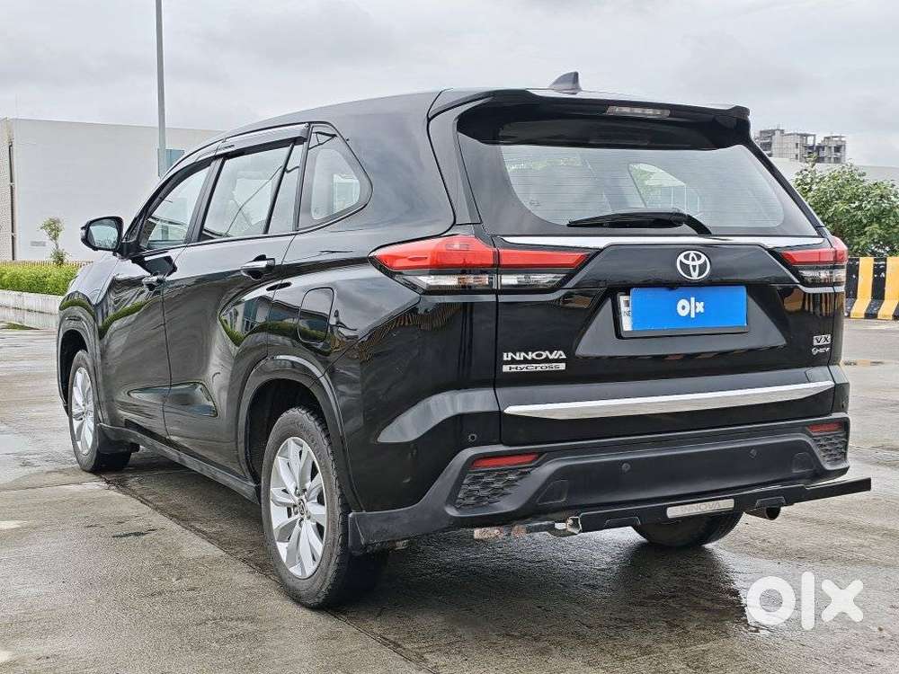 Toyota Innova Hycross 2.0 Vx Hybrid 7 Str, 2025, Cng & Hybrids