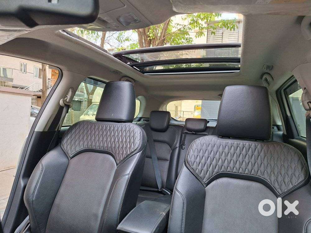 Maruti Suzuki Grand Vitara 1.5 Alpha Plus Dual Tone Intelligent Hybr..
