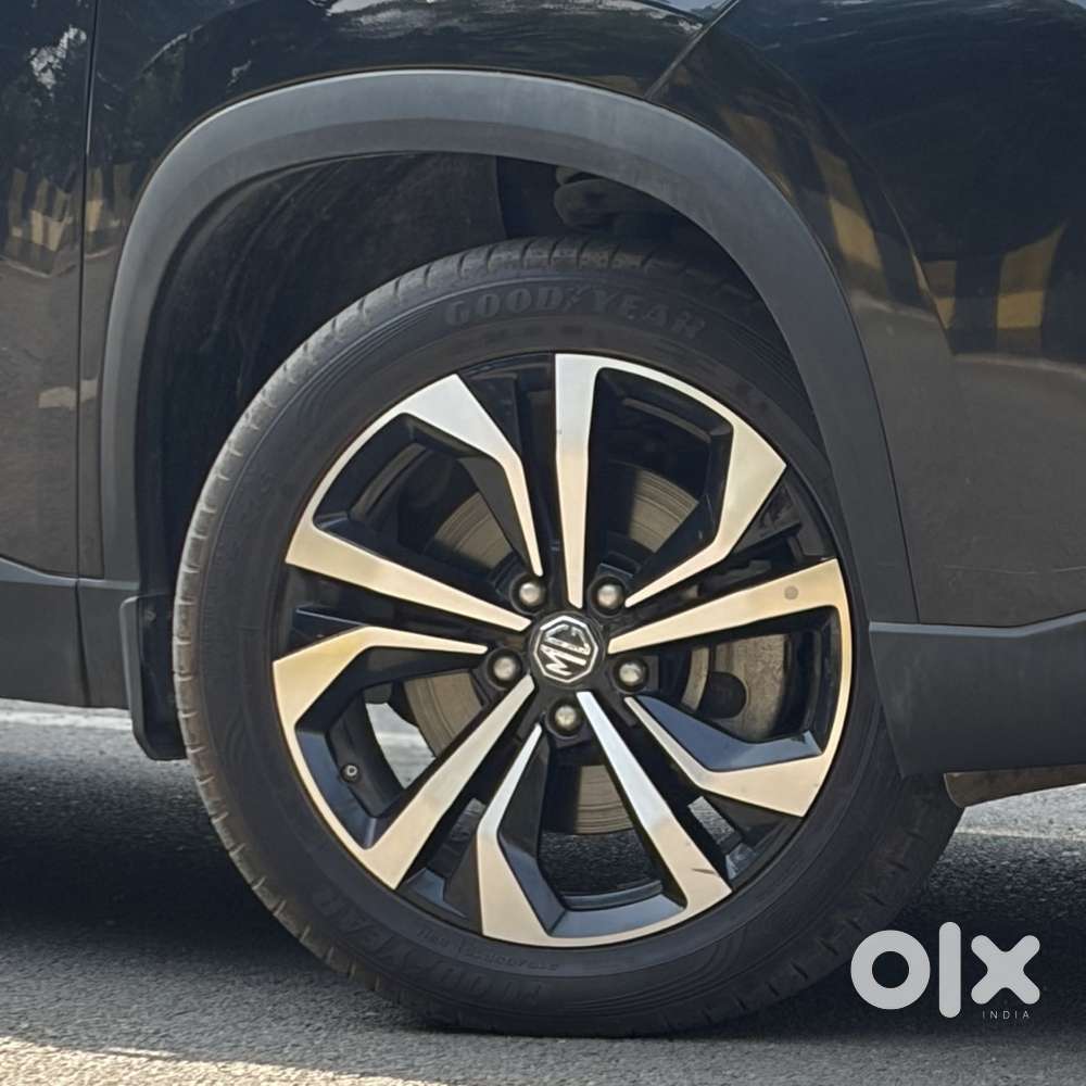 Mg Hector Plus Sharp Pro 1.5 Turbo Petrol Cvt 6 Str, 2023, Petrol