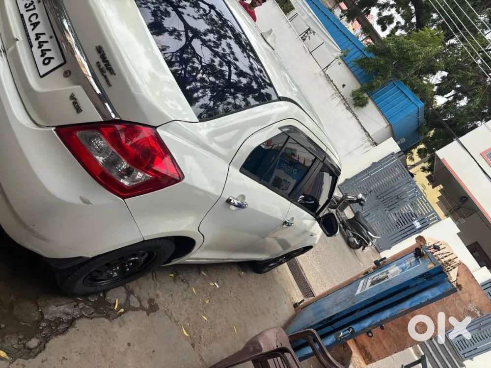 Maruti Suzuki Dzire 1.2 Vxi 2014