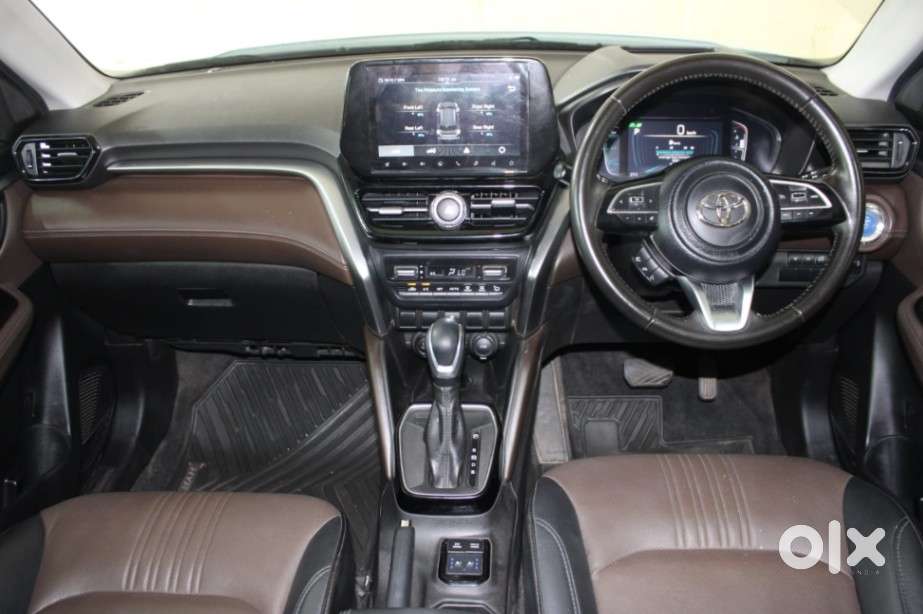 Toyota Urban Cruiser Hyryder 1.5 V Hybrid, 2023, Petrol