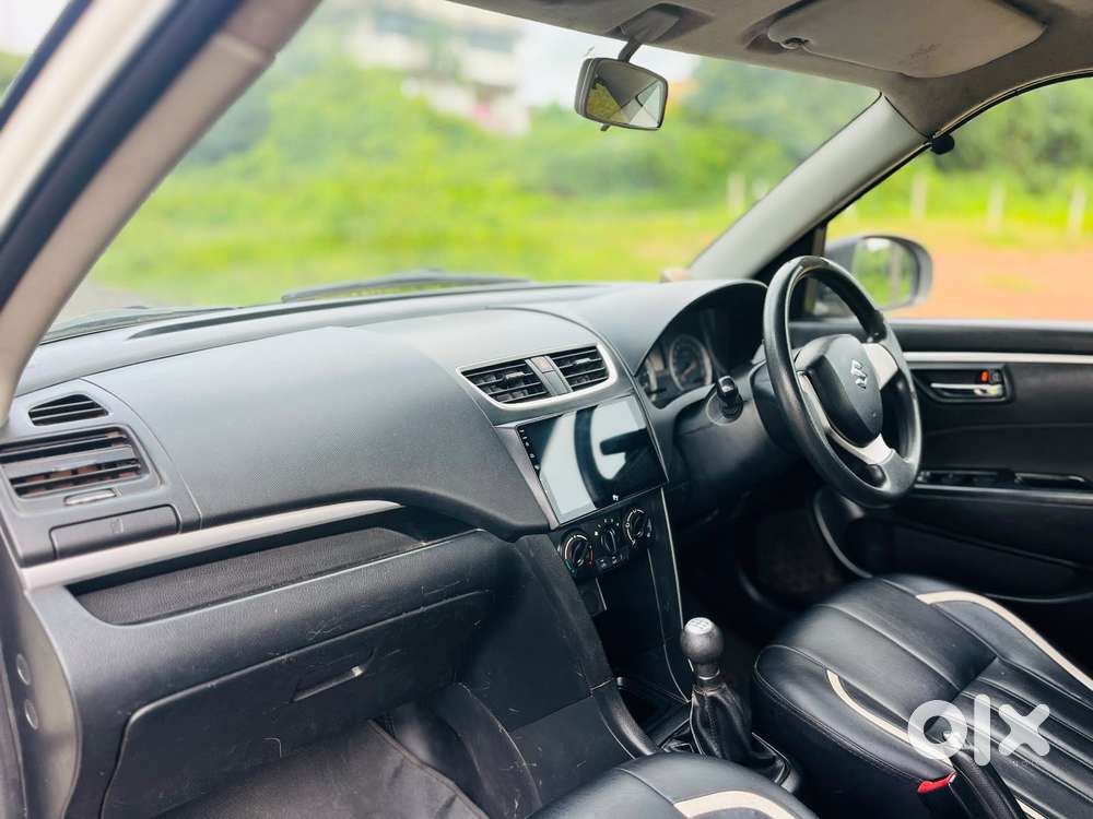 Maruti Suzuki Swift Vxi Abs Bsiv, 2012, Petrol
