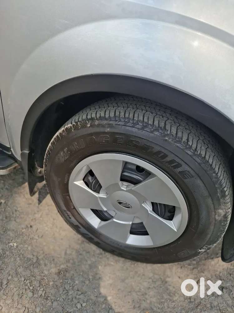 Xuv 5oo W7 Diesel Manual Silver