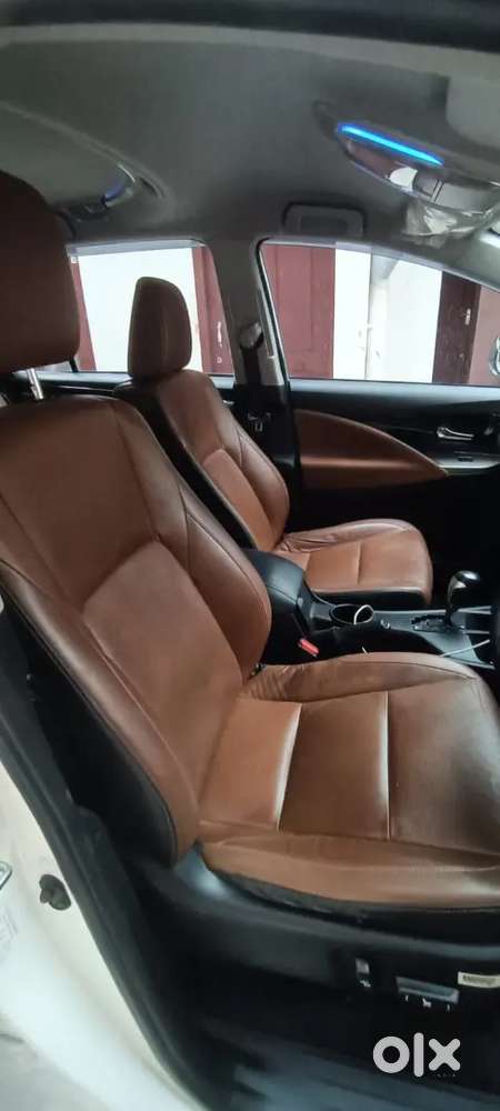 Toyota Innova Crysta 2016