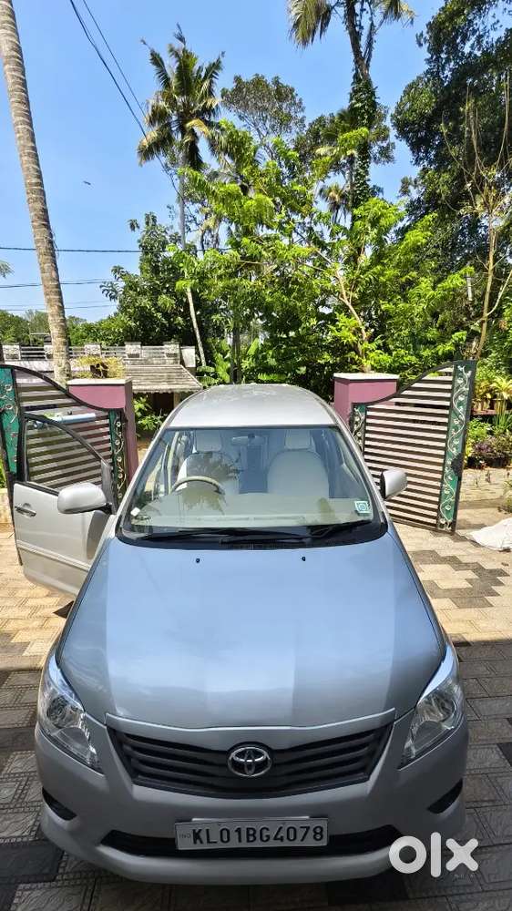 Toyota Innova 2012 Diesel Well Maintained