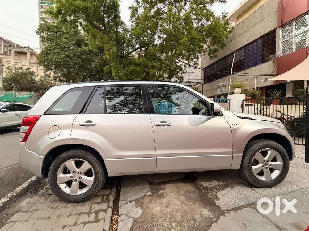 Suzuki Grand Vitara 2.5 At 4x4 Top Model