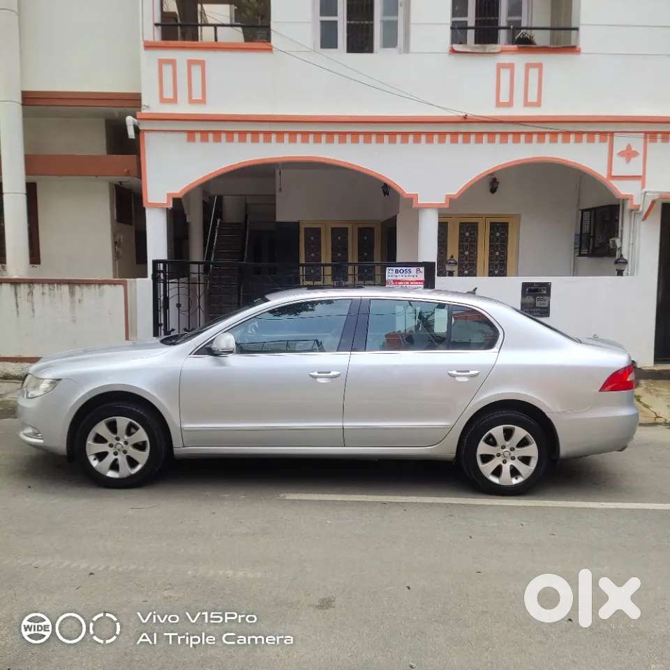 Skoda Superb, 2010, Petrol