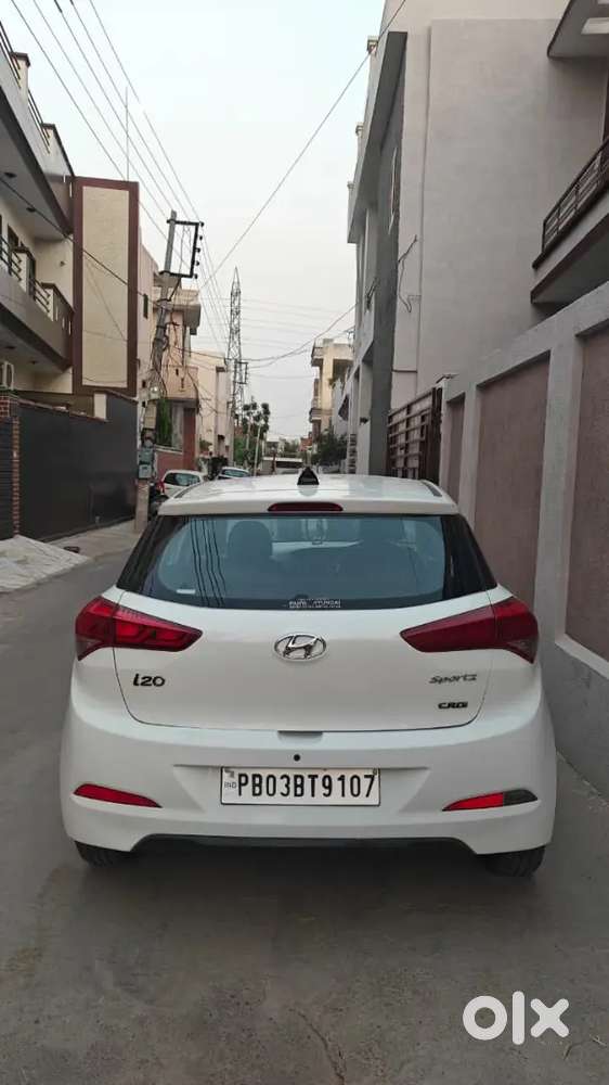 Hyundai I20 2017 Diesel Around 78000 Km Driven With Proper Care.