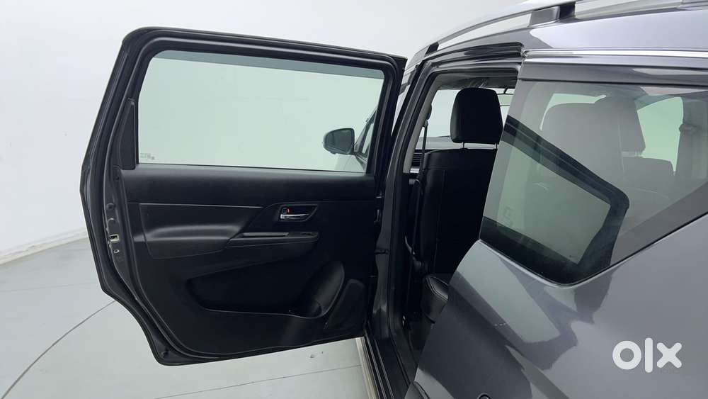 Maruti Suzuki Xl6 1.5 Alpha At, 2022, Petrol