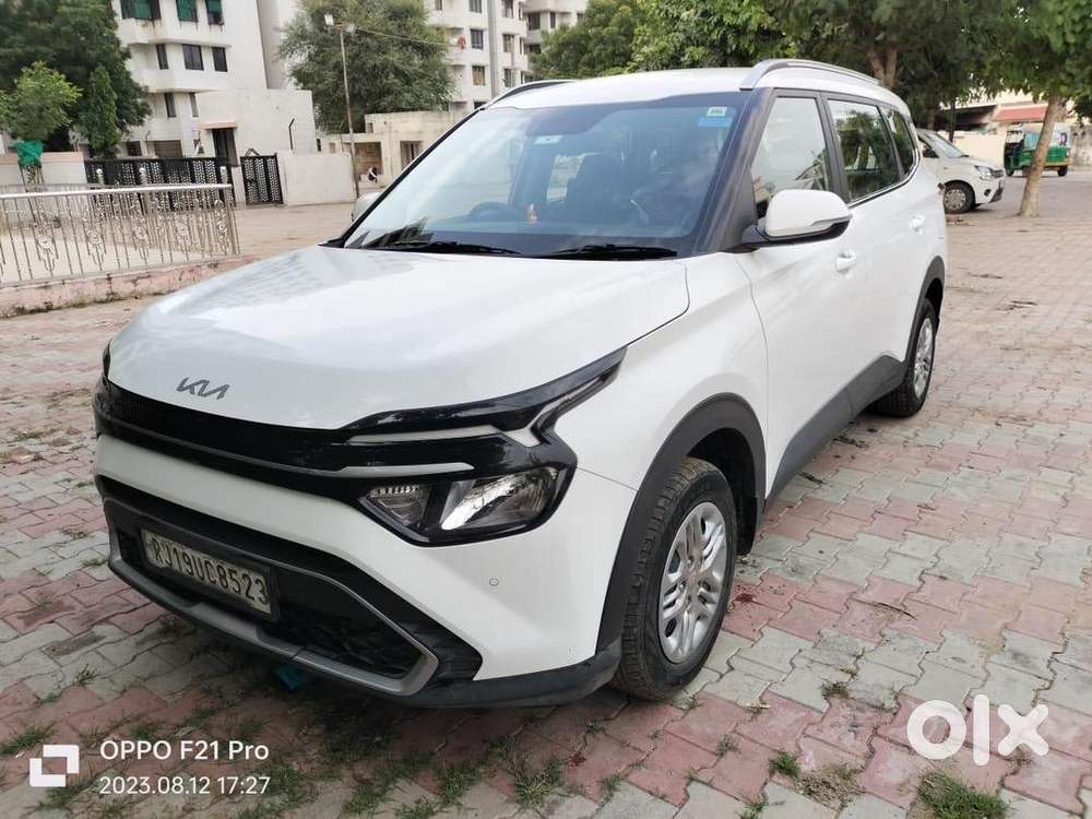 Kia Carens 2023 Petrol Good Condition