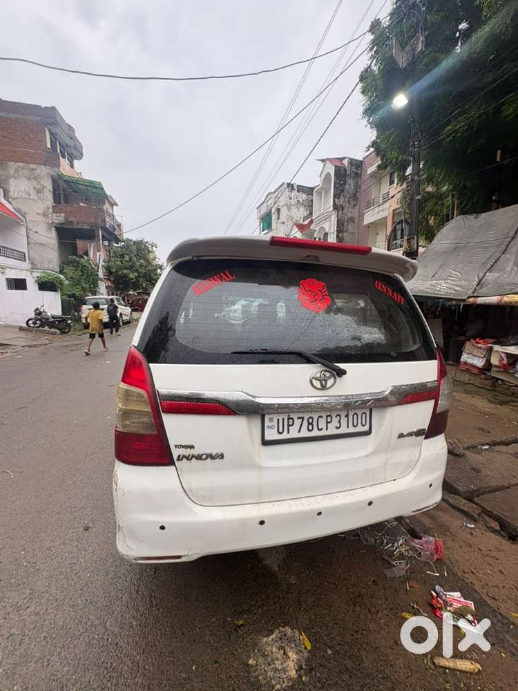 Toyota Innova 2012 Diesel 250000 Km Driven
