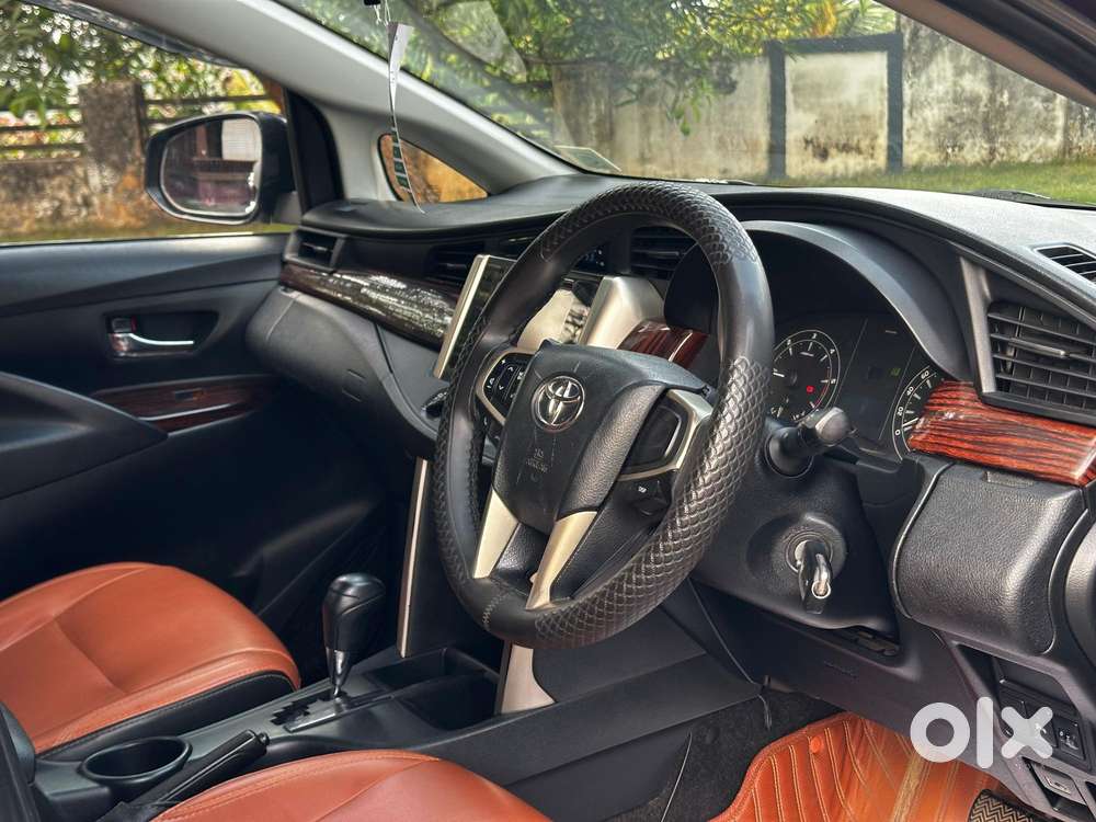 Toyota Innova Crysta 2.8 Gx At 8s, 2018, Diesel