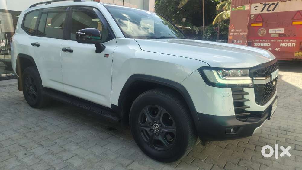 Toyota Land Cruiser 3.3 Zx Diesel, 2025