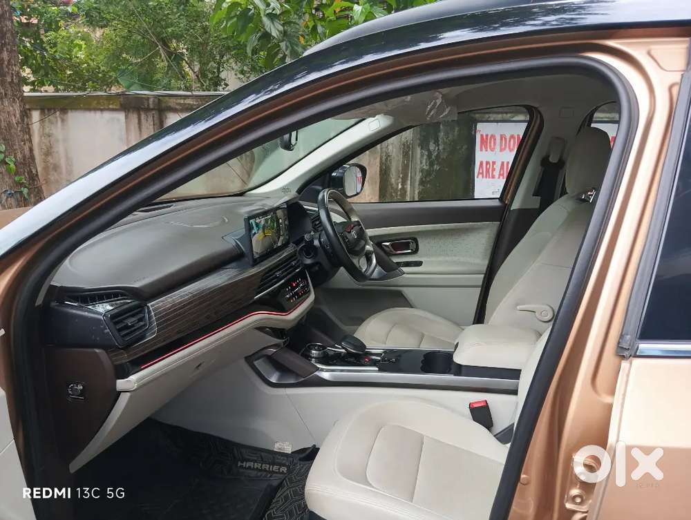 2024 Tata Safari Plus Diesel At