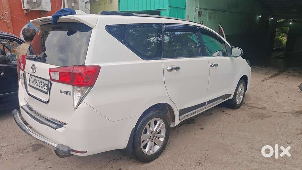 Toyota Innova Crysta 2019 Diesel 198000 Km Driven