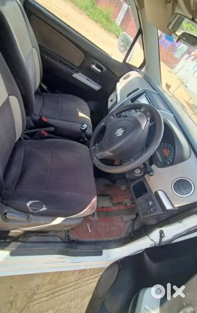 Maruti Suzuki Brezza 2016 Petrol 100000 Km Driven