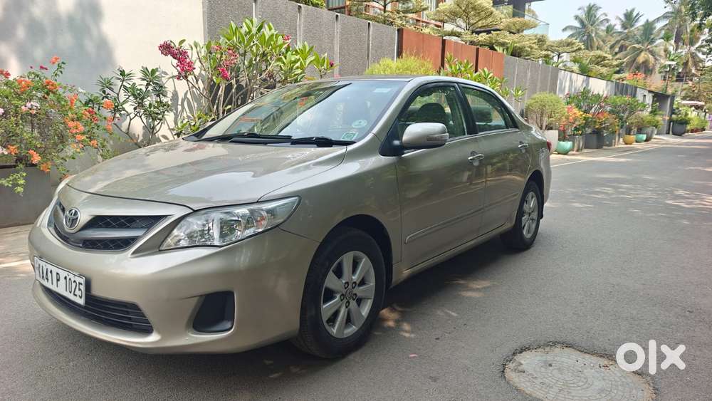 Toyota Corolla Altis 2010-2013 1.8 J, 2011, Diesel