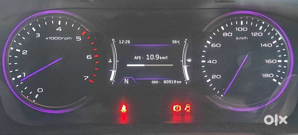 Mahindra Marrazo Desiel M8 Variant