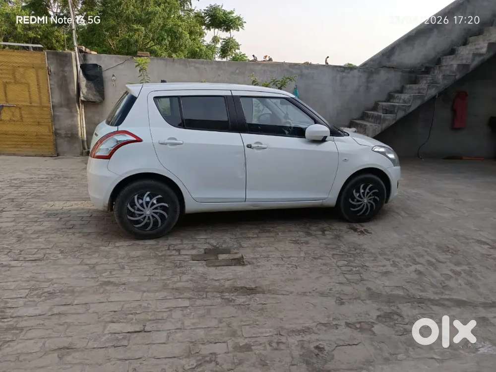Maruti Suzuki Swift 2012 Petrol