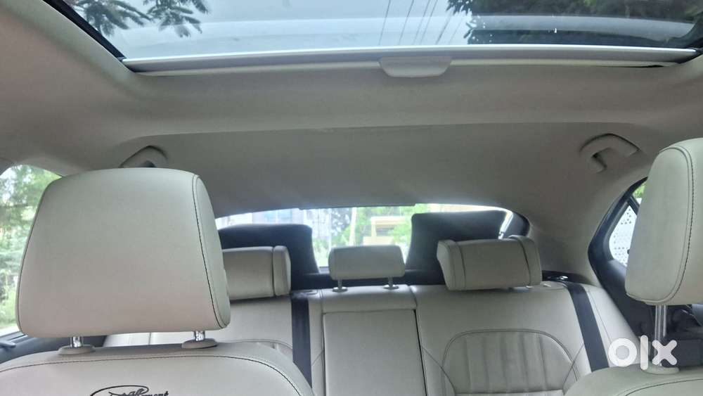 Skoda Superb 2.0 L&k Tsi At, 2022, Petrol