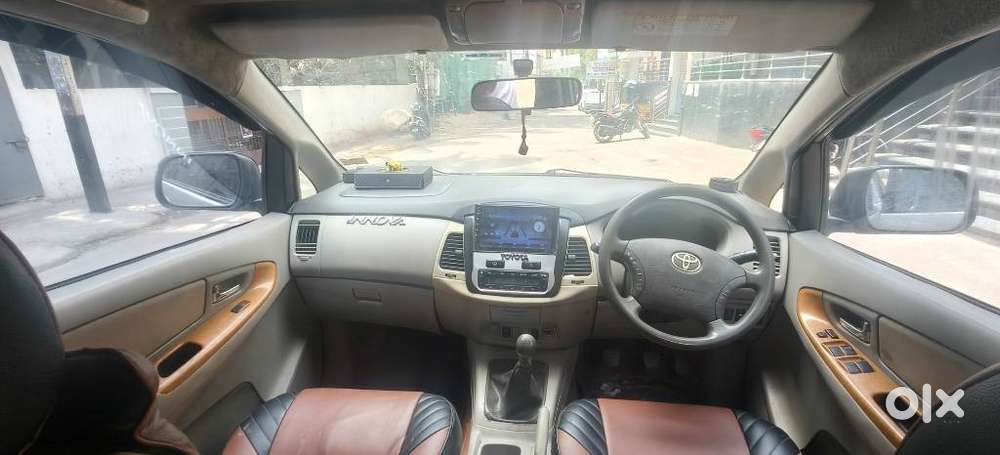 Toyota Innova 2.5 V 7 Str, 2006, Diesel